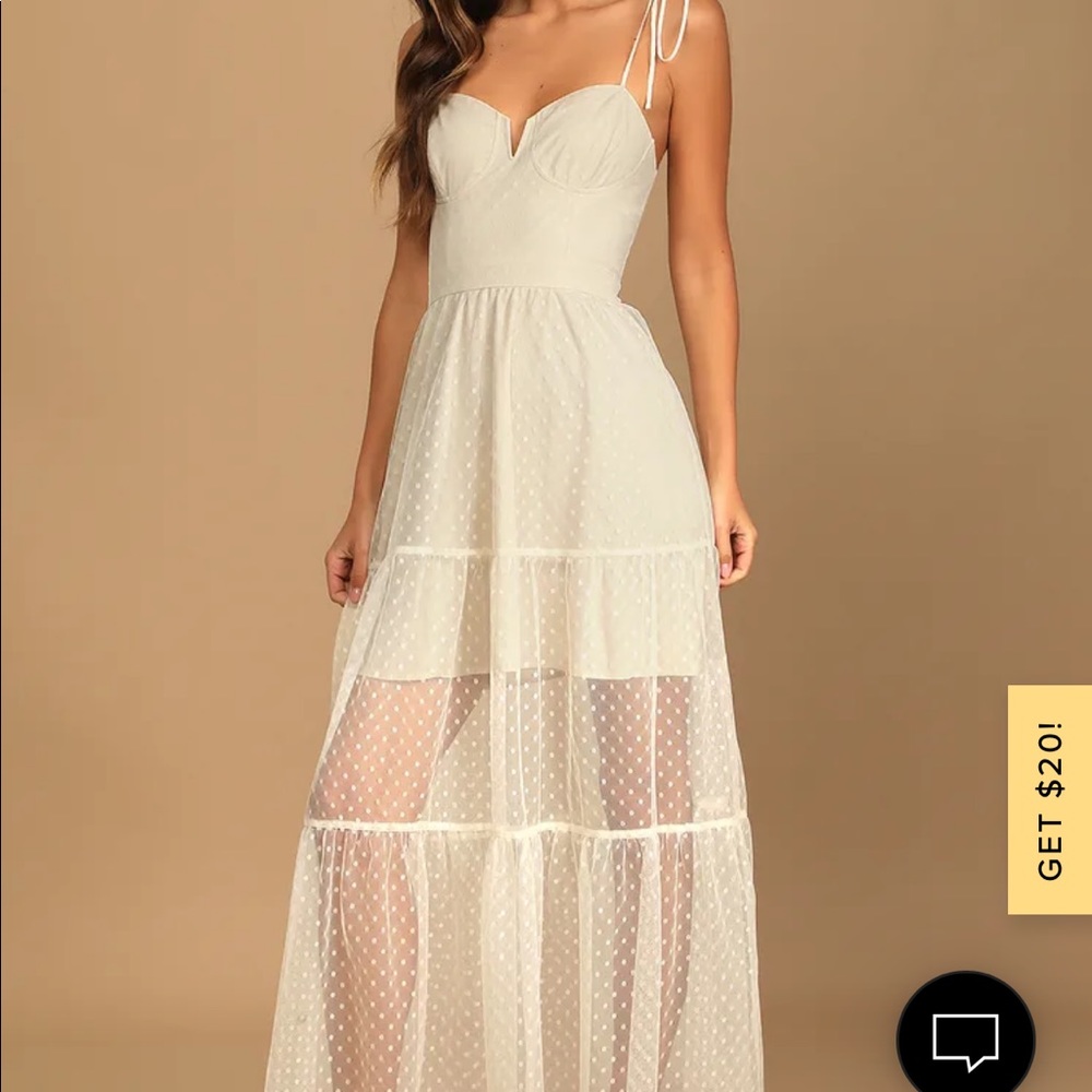 Lulus Tiered Cream dress size XS